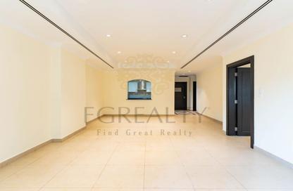 Apartment - 1 Bedroom - 2 Bathrooms for rent in East Porto Drive - Porto Arabia - The Pearl Island - Doha