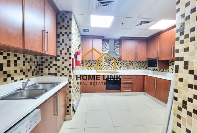 52453630 - صورة العقار 3