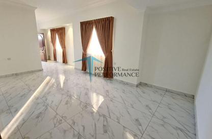 Apartment - 2 Bedrooms - 2 Bathrooms for rent in Al Duhail - Al Duhail - Doha