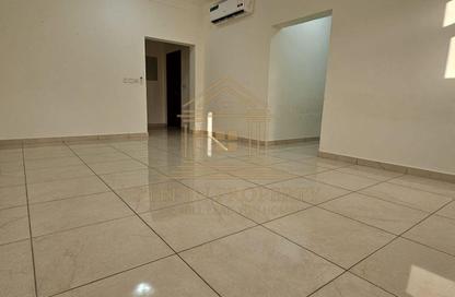 مجمع سكني - 3 - 4 للايجار في شارع  بو هامو - أبو هامور - الدوحة