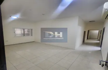 شقة - 5 غرف نوم - 4 حمامات للايجار في المنتزه - الدوحة