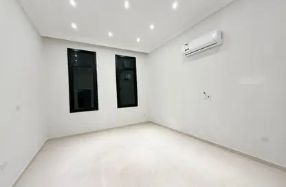 Apartment - 1 Bedroom - 1 Bathroom for rent in Ain Khaled Villas - Ain Khaled - Doha