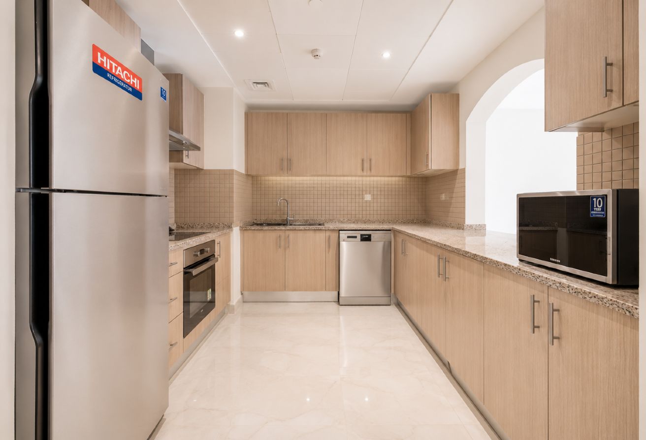 146 SQM | 10% Down | renovated | title deed ready thumbnail 7