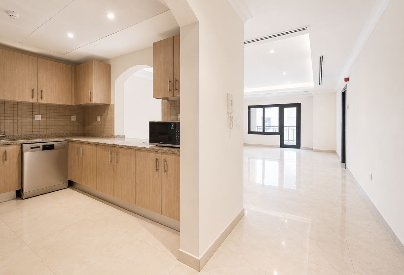 146 SQM | 10% Down | renovated | title deed ready thumbnail 8
