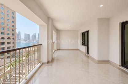 Apartment - 1 Bedroom - 2 Bathrooms for sale in East Porto Drive - Porto Arabia - The Pearl Island - Doha Apartment - 1 Bedroom - 2 Bathrooms for sale in East Porto Drive - Porto Arabia - The Pearl Island - Doha