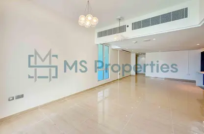 Apartment - 2 Bedrooms - 3 Bathrooms for rent in Viva West - Viva Bahriyah - The Pearl Island - Doha