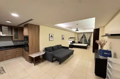 Apartment - 1 Bathroom for rent in Viva West - Viva Bahriyah - The Pearl Island - Doha