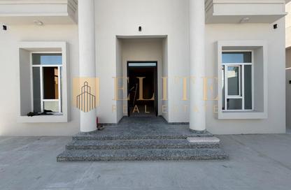 Villa - 7 - 7+ for sale in Al Hadara Street - Al Thumama - Doha