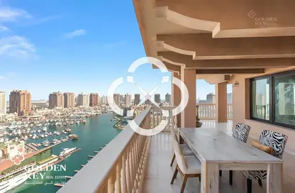 شقة - 3 غرف نوم - 4 حمامات للايجار في طريق بورتو الشرقي - بورتو أرابيا - جزيرة اللؤلؤة - الدوحة