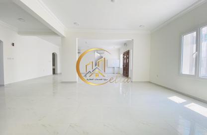 مجمع سكني - 7 - 7+ للايجار في Hazm Al Markhiya - الدوحة