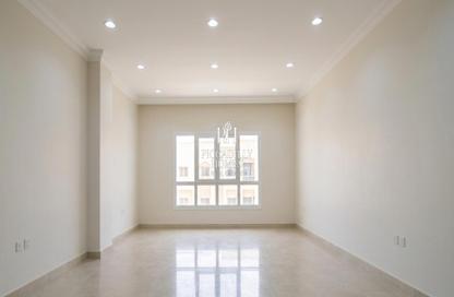 Apartment - 2 Bedrooms - 2 Bathrooms for rent in Mirqab Mall - Al Mirqab Al Jadeed - Doha