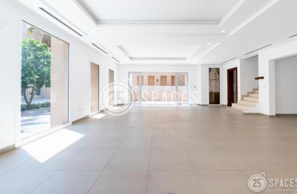 Apartment - 4 Bedrooms - 5 Bathrooms for rent in West Bay Lagoon Villas - West Bay Lagoon - West Bay Lagoon - Doha