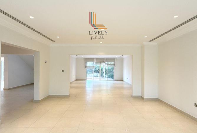 1022393 - Property Image 2