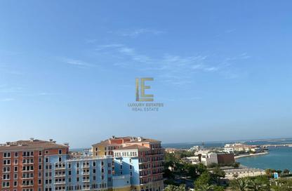 Apartment - 2 Bedrooms - 3 Bathrooms for rent in West Porto Drive - Porto Arabia - The Pearl Island - Doha
