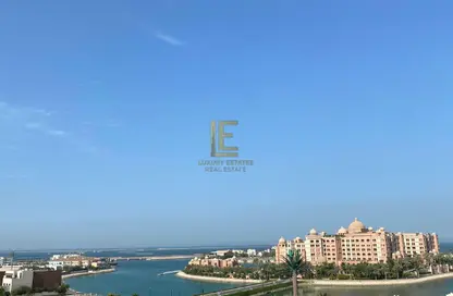 Apartment - 2 Bedrooms - 3 Bathrooms for rent in West Porto Drive - Porto Arabia - The Pearl Island - Doha