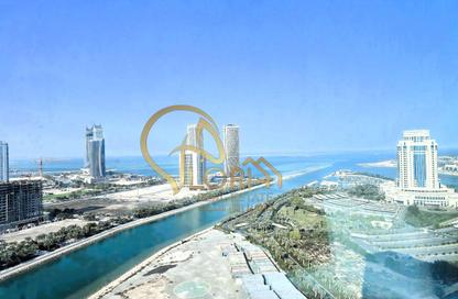 Apartment - 2 Bedrooms - 4 Bathrooms for rent in Zig Zag Tower A - Zig Zag Towers - West Bay - Doha
