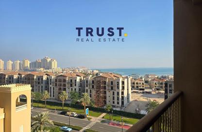 Apartment - 1 Bedroom - 2 Bathrooms for rent in West Porto Drive - Porto Arabia - The Pearl Island - Doha