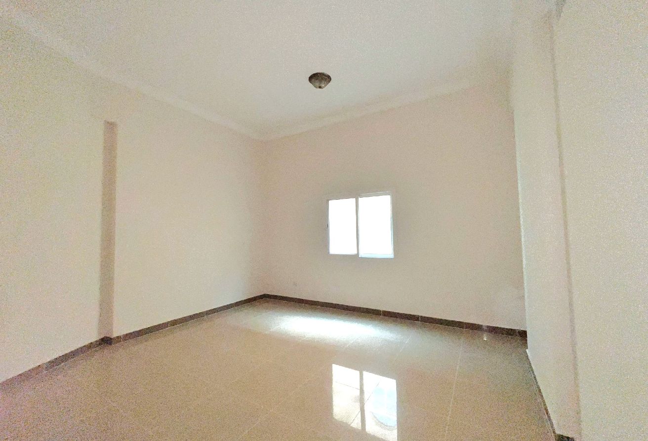 UNFURNISHED 2 BHK | CENTRALIZED AC | NEAR METRO - apartment in Salaja Street