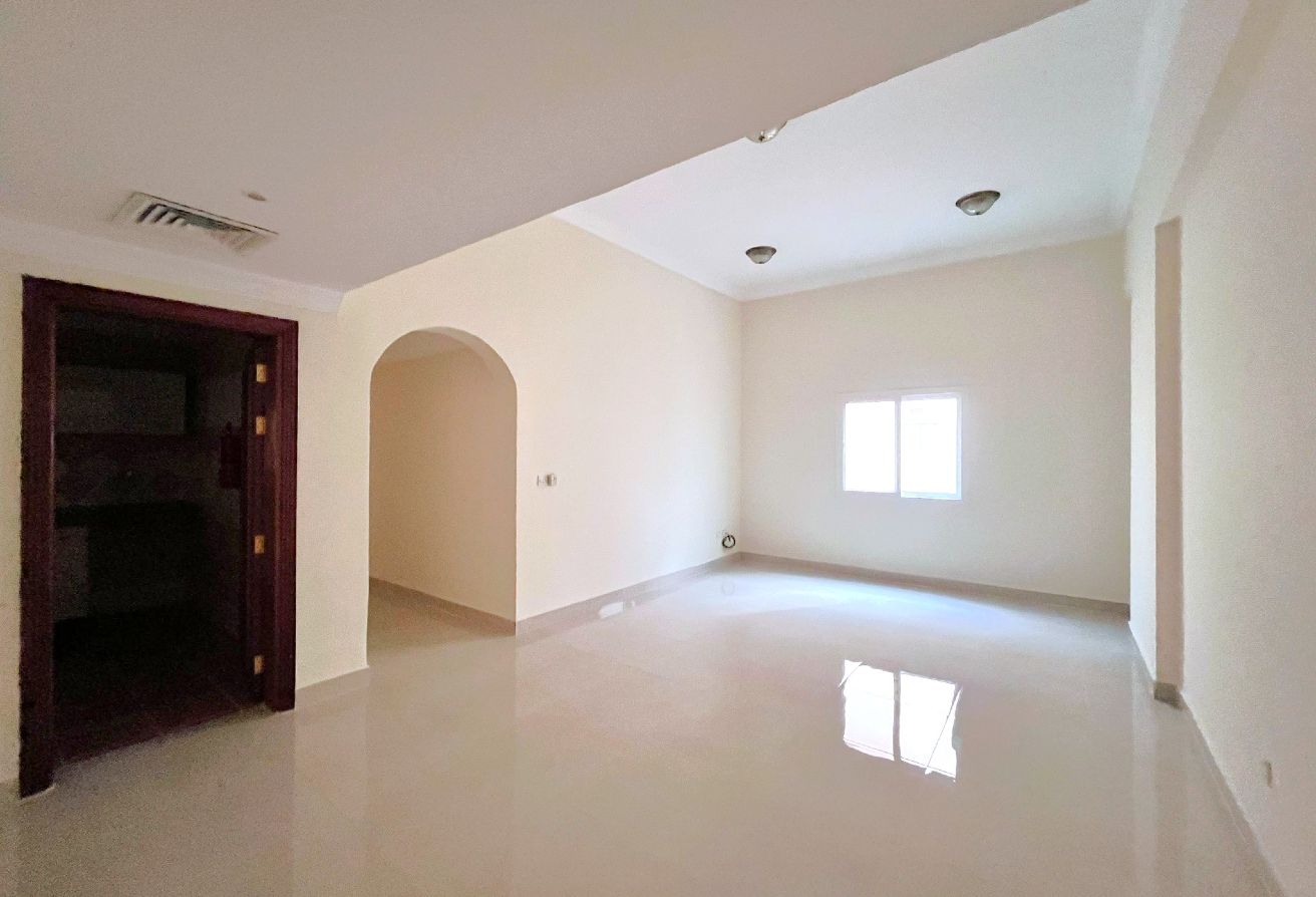 UNFURNISHED 2 BHK | CENTRALIZED AC | NEAR METRO - apartment in Salaja Street