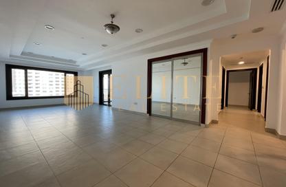Apartment - 2 Bedrooms - 3 Bathrooms for rent in East Porto Drive - Porto Arabia - The Pearl Island - Doha