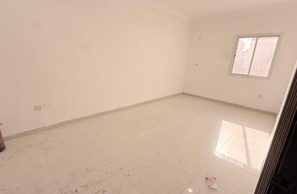 Apartment - Studio - 1 Bathroom for rent in Bu Hamour Street - Abu Hamour - Doha
