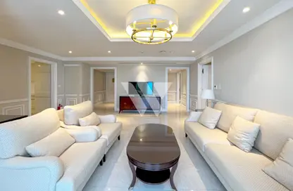 Hotel Apartments - 2 Bedrooms - 3 Bathrooms for rent in West Bay Tower - West Bay - West Bay - Doha
