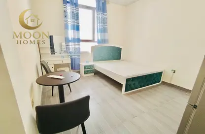 Apartment - Studio - 1 Bathroom for rent in Umm Ghuwailina 4 - Umm Ghuwailina - Doha