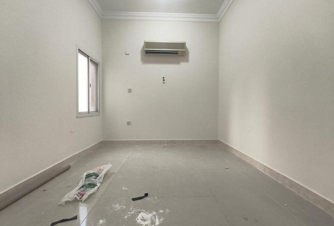 2Obqjkqwo5I - Property Image 3