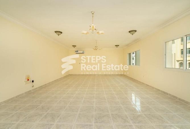 60055035 - Property Image 2