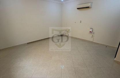 Apartment - Studio - 1 Bathroom for rent in Al Maamoura - Al Maamoura - Doha
