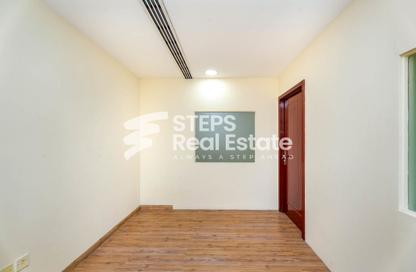 Office Space - Studio - 1 Bathroom for rent in Al Soudan - Al Soudan - Doha