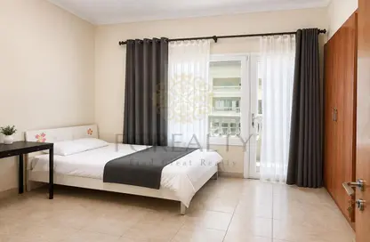 Apartment - 2 Bedrooms - 3 Bathrooms for sale in West Porto Drive - Porto Arabia - The Pearl Island - Doha