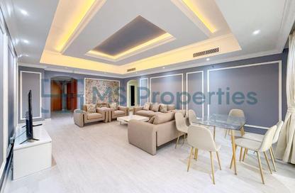Apartment - 2 Bedrooms - 3 Bathrooms for rent in West Porto Drive - Porto Arabia - The Pearl Island - Doha