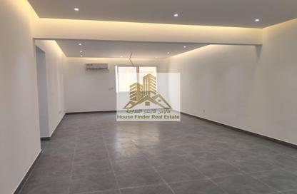 Apartment - 3 Bedrooms - 2 Bathrooms for rent in Al Mansoura - Al Mansoura - Doha