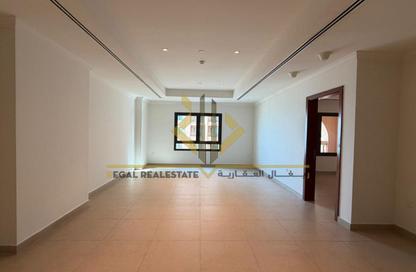 Apartment - 1 - 2 for rent in West Porto Drive - Porto Arabia - The Pearl Island - Doha Apartment - 1 - 2 for rent in West Porto Drive - Porto Arabia - The Pearl Island - Doha