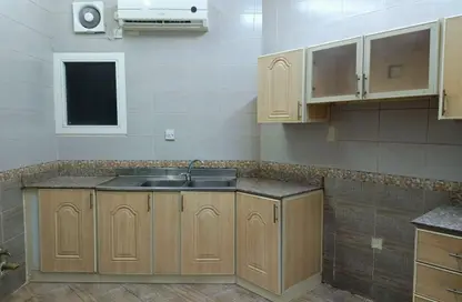 Apartment - 3 Bedrooms - 3 Bathrooms for rent in Al Mansoura - Al Mansoura - Doha