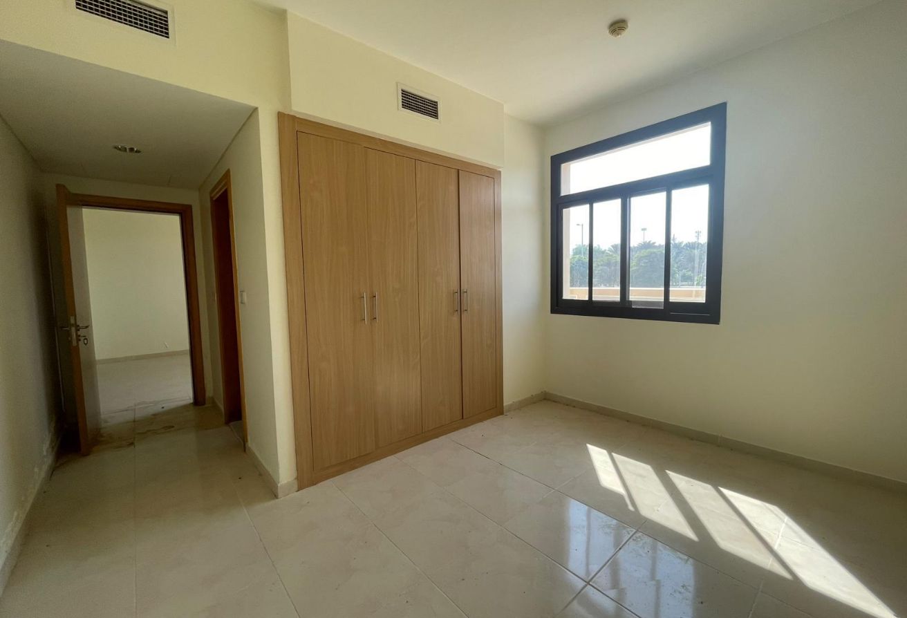 ELEGANT 1BEDROOM UN FURNISHED APARTMENT thumbnail 11