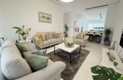 فيلا - 5 غرف نوم - 5 حمامات للايجار في شارع الوعب - الوعب - الدوحة