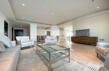 شقة - 5 غرف نوم - 6 حمامات للايجار في طريق بورتو الشرقي - بورتو أرابيا - جزيرة اللؤلؤة - الدوحة