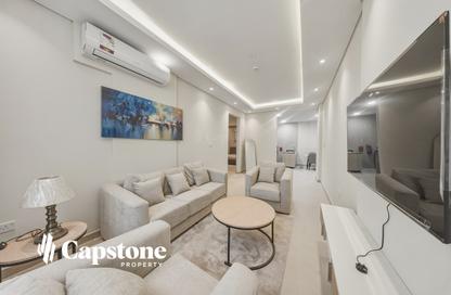 Apartment - 2 Bedrooms - 2 Bathrooms for rent in Umm Ghuwailina 4 - Umm Ghuwailina - Doha
