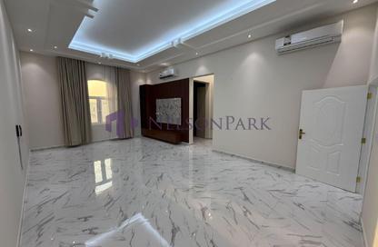 Villa - 6 - 7 for rent in Izghawa - Izghawa - Doha Villa - 6 - 7 for rent in Izghawa - Izghawa - Doha