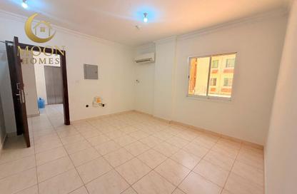 Apartment - 2 Bedrooms - 1 Bathroom for rent in Al Mansoura - Al Mansoura - Doha