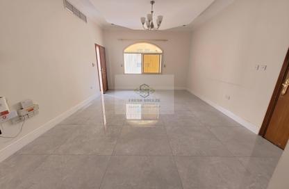 Apartment - 2 Bedrooms - 2 Bathrooms for rent in Al Mansoura - Al Mansoura - Doha