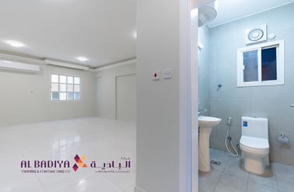 Apartment - 2 Bedrooms - 2 Bathrooms for rent in Najma - Doha