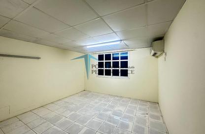 Apartment - 2 Bedrooms - 1 Bathroom for rent in Al Markhiya Street - Al Markhiya - Doha