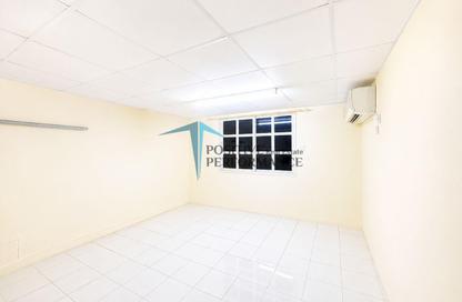 Apartment - 2 Bedrooms - 1 Bathroom for rent in Al Markhiya Street - Al Markhiya - Doha