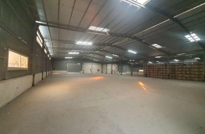 Warehouse - Studio - 7+ Bathrooms for sale in Salwa Road - Old Industrial Area - Al Rayyan - Doha