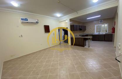 Apartment - 2 - 2 for rent in Old Airport Road - Old Airport Road - Doha Apartment - 2 - 2 for rent in Old Airport Road - Old Airport Road - Doha