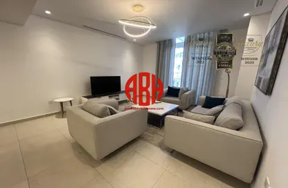 Apartment - 1 Bedroom - 2 Bathrooms for rent in Floresta Gardens - Floresta Gardens - The Pearl Island - Doha Apartment - 1 Bedroom - 2 Bathrooms for rent in Floresta Gardens - Floresta Gardens - The Pearl Island - Doha