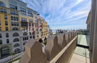 Apartment - 1 Bedroom - 2 Bathrooms for rent in La Plage Centrale - La Plage - The Pearl Island - Doha